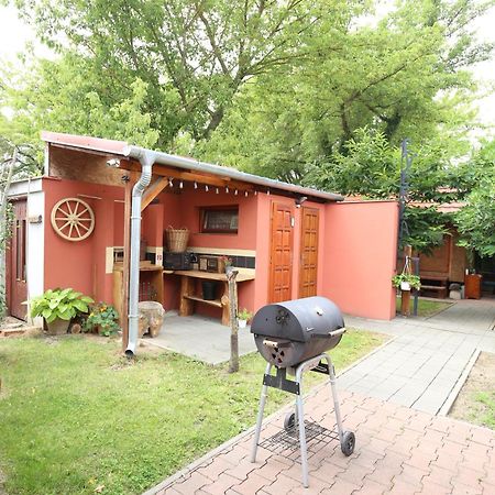 Karavan สตูโรโว ภายนอก รูปภาพ