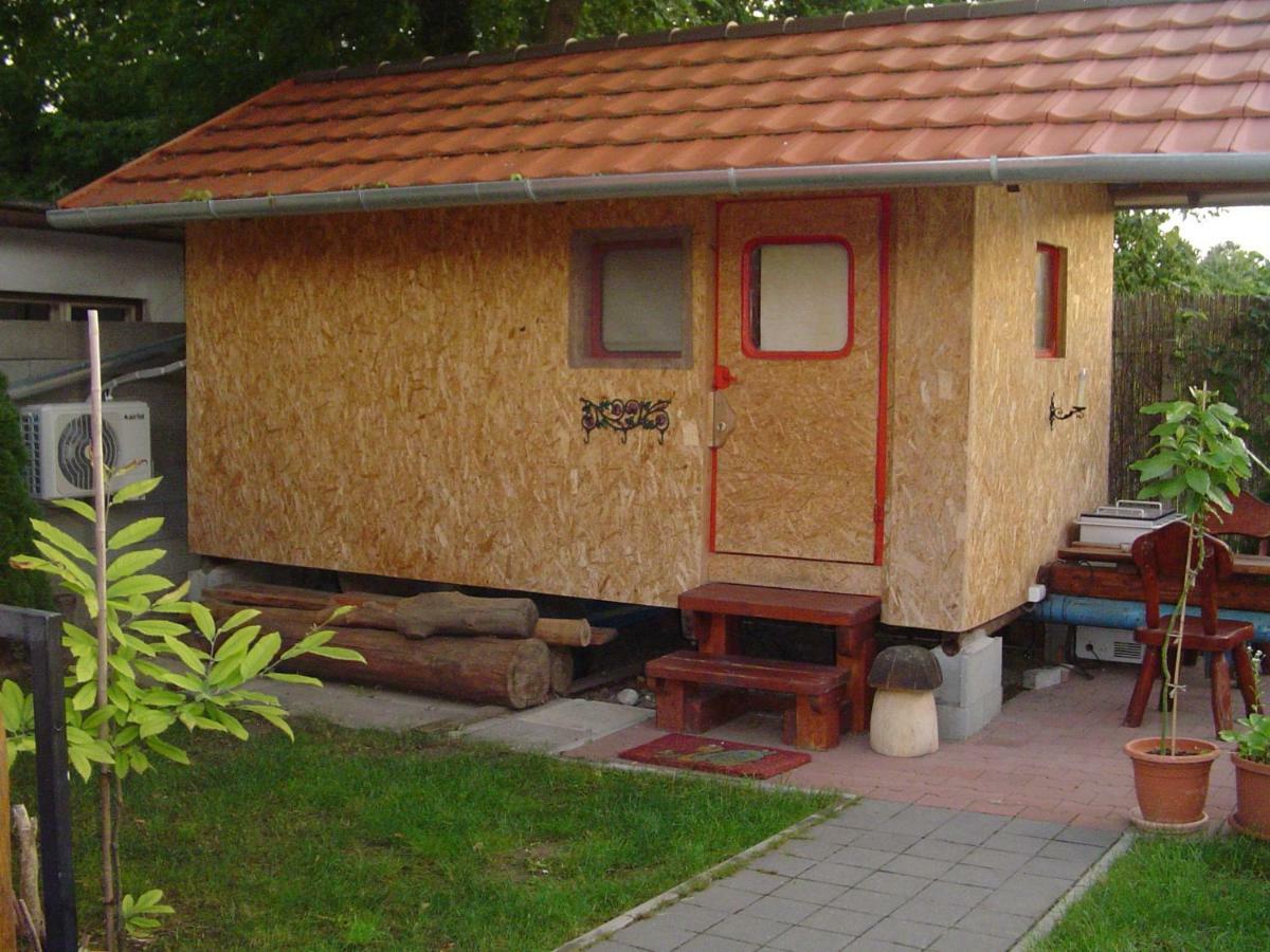 Karavan สตูโรโว ภายนอก รูปภาพ